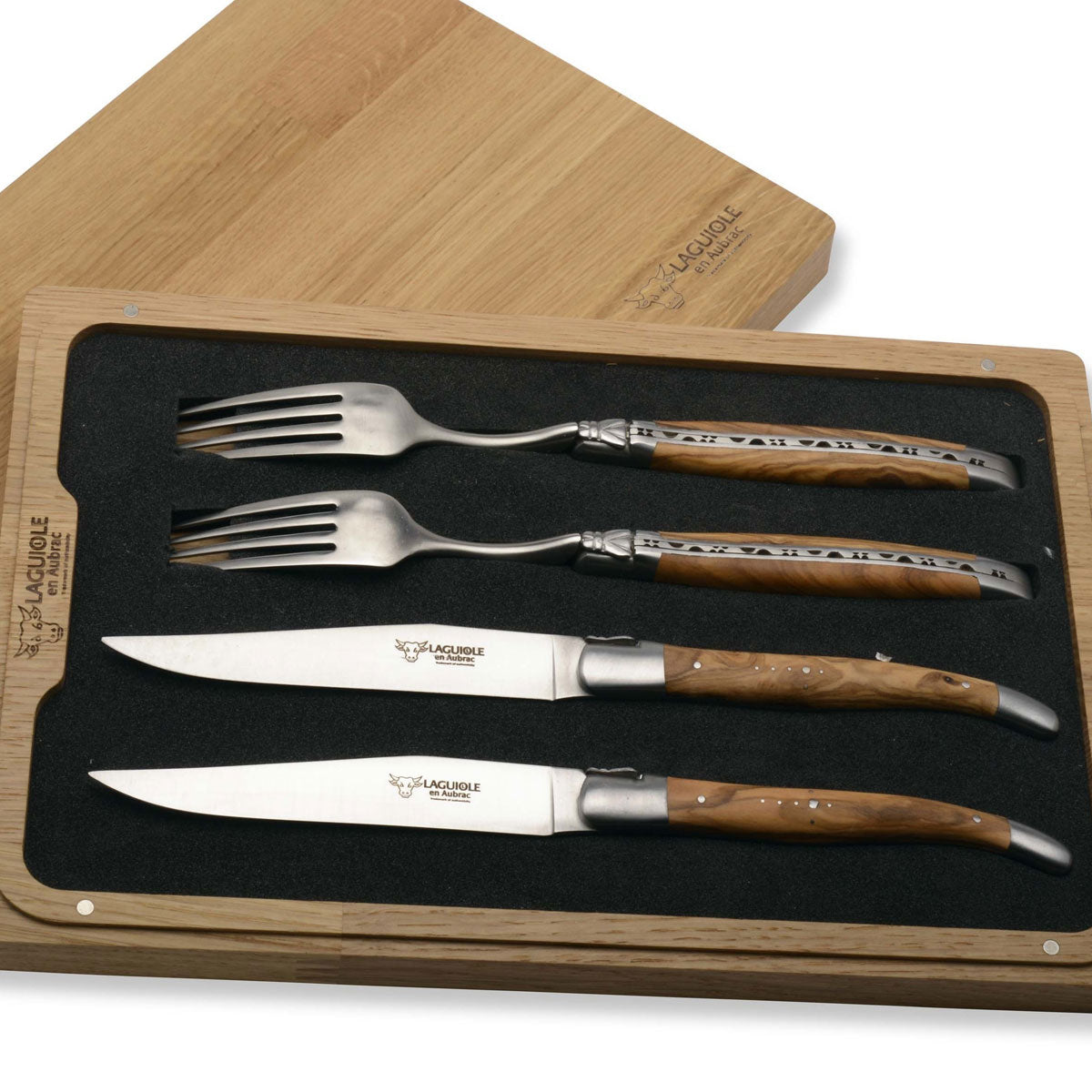 Laguiole En Aubrac 4 Piece Knife And Fork Set Olive Wood Handles