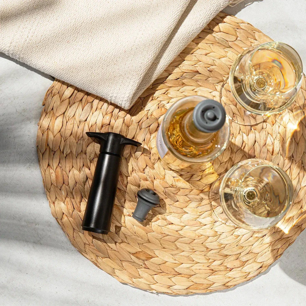 Vacu Vin Wine Saver / Preserver - Blister Pack - 1 Pump 1 Stopper