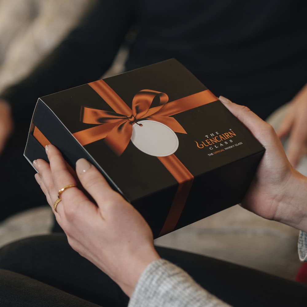 The Glencairn Official Cut Crystal Whisky Glass Set Of 2 Presentation Box