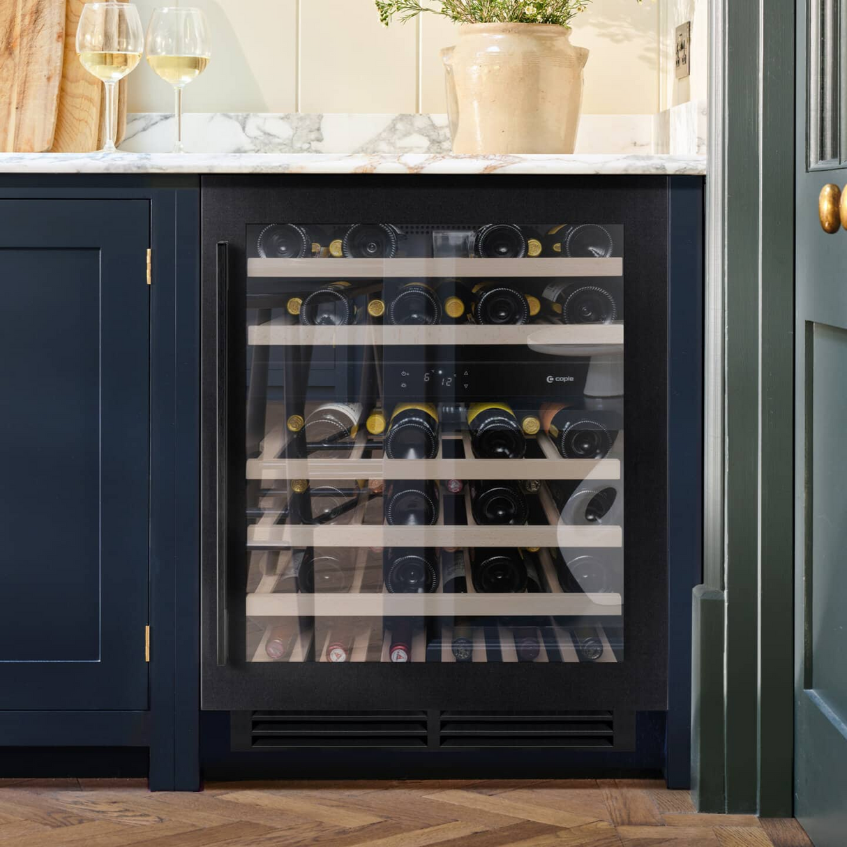 Caple Classic 16 Bottle 2 Temperature Undercounter Wine Cabinet Black Steel Wi6135bs