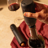 Vacu Vin 2-Piece Electric Wine Set - Wine Saver & Corkscrew - Black