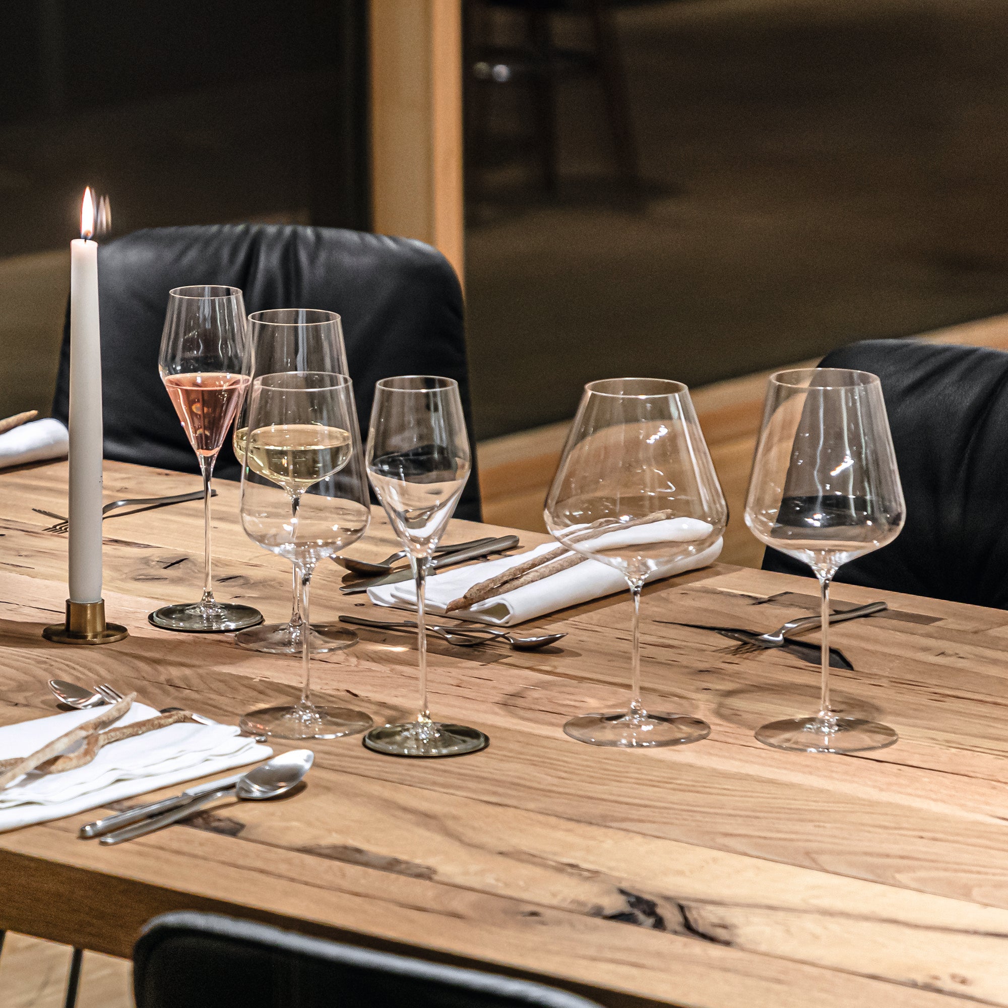 Glassware That Survives Real Life and Looks Good Doing It